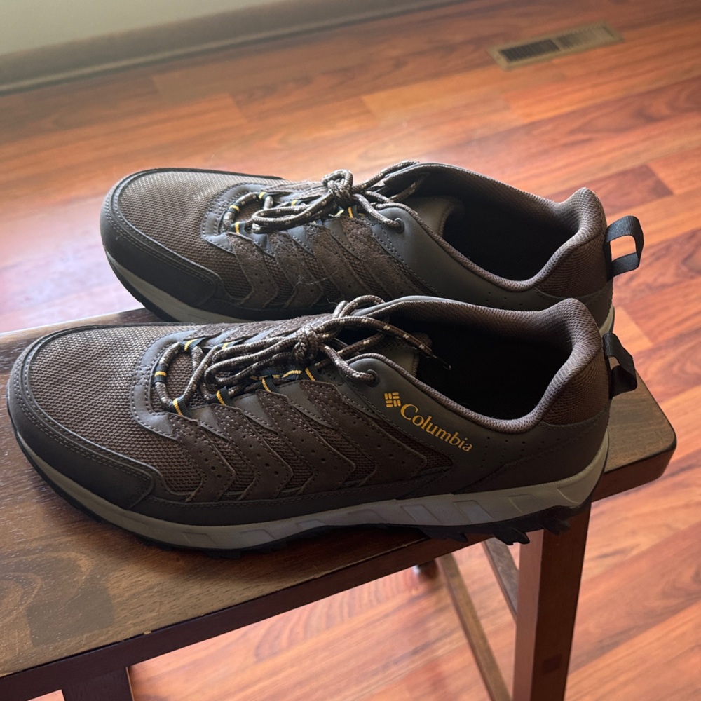 Columbia Men’s Brown and Gray Outdoor Active Sneakers